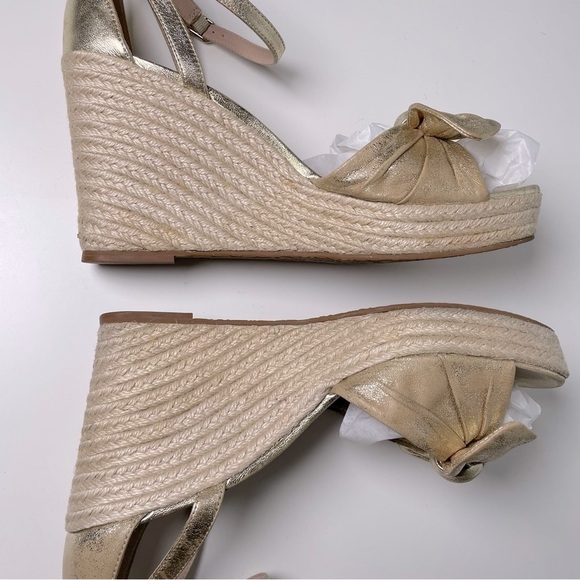 Kate Spade New York Metallic Gold Wedge Sandals with Bow – Size 11B - Picture 9 of 13
